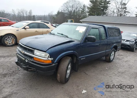 2001 Chevrolet S-10 from USA, damaged, VIN 1GCDT19WX18209223